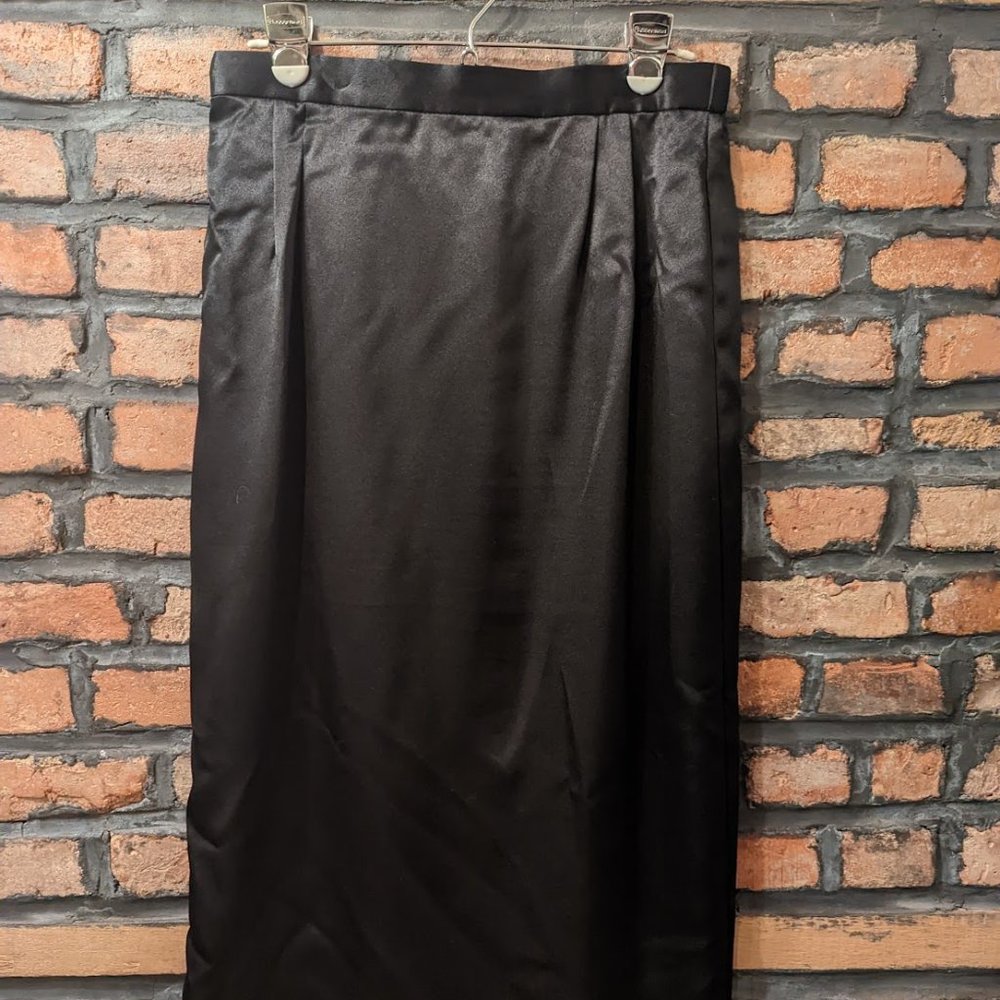 Vintage Robbie Sport Skirt Black with button back